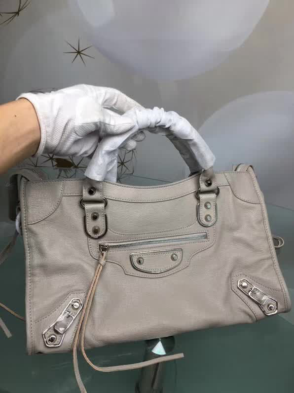 BALENCIAG巴黎世家 原單品質 經典代表作機車包 山羊皮銀邊款 可手提單肩斜跨  BL1053